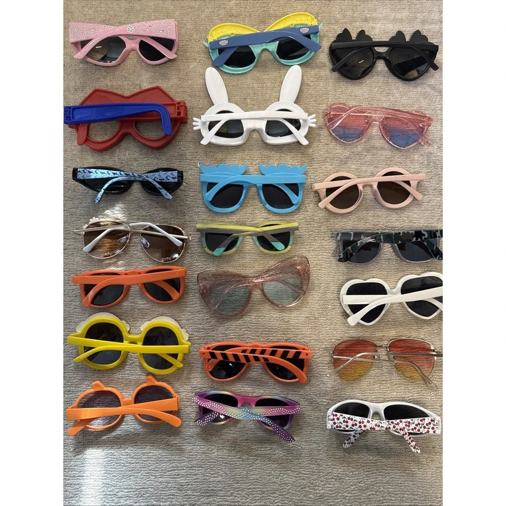 Kids Sunglasses lot of 21-Funny shapes & Styles-Kids parties-Reunions-Fast Ship